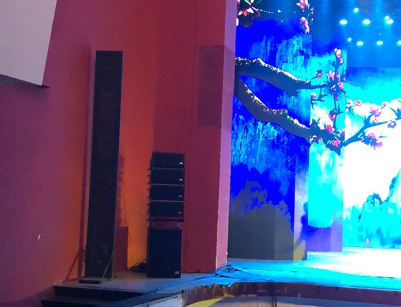 91麻豆精品秘密入口设备在舞台演出中的应用：探讨其对演出质量的全面提升