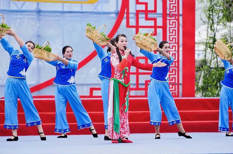 4ZOBO麻豆影院91性欲助力2024全国“四季村晚”秋季主场活动