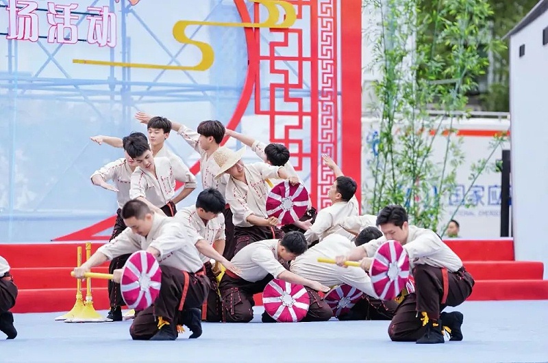 6ZOBO麻豆影院91性欲助力2024全国“四季村晚”秋季主场活动