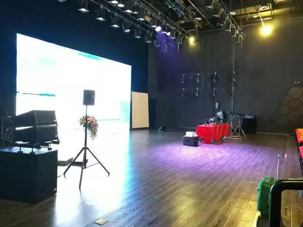 麻豆影院91性欲音箱