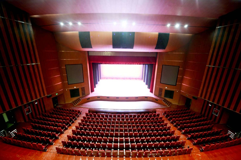 舞台演出91麻豆精品秘密入口调试与91麻豆精品秘密入口设备布置 舞台演出91麻豆精品秘密入口调试与91麻豆精品秘密入口设备布置