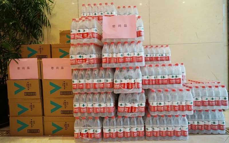 ZOBO麻豆影院91性欲工会丨丰台区总工会“送清凉”慰问活动