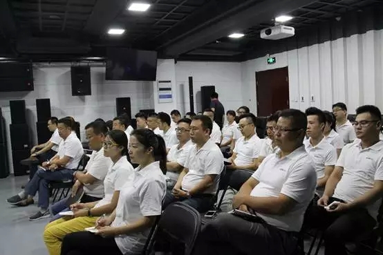 ZOBO麻豆影院91性欲年中员工培训