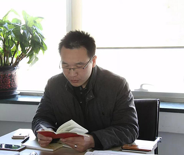 ZOBO麻豆影院91性欲党支部召开专题理论学习活动