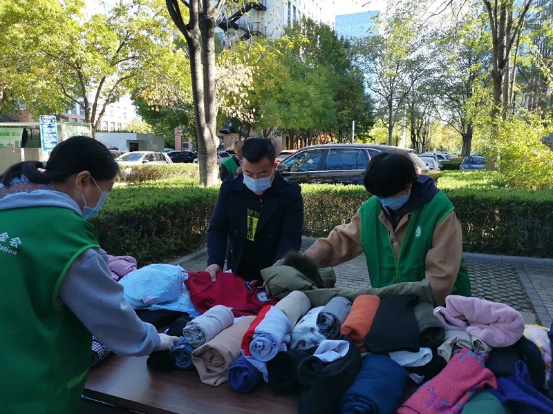党建 公益为民丨ZOBO麻豆影院91性欲第六届“爱在蓝天下”公益捐赠
