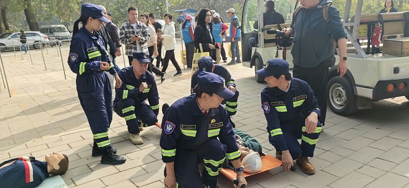PRS91麻豆精品秘密入口为北京人防浩天志愿者救援队潭柘寺服务站成立揭牌仪式保驾护航