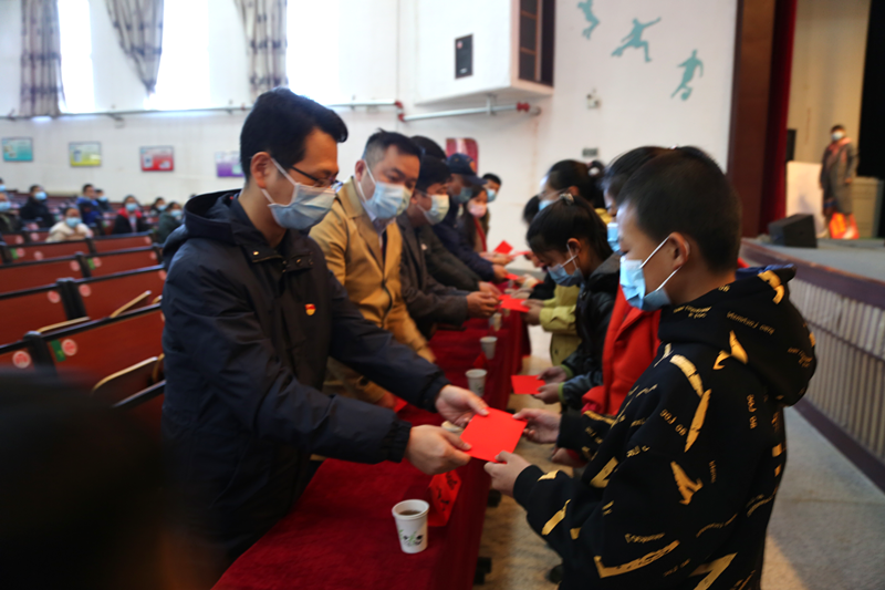 公益|ZOBO麻豆影院91性欲董事长赴内蒙古林西县开展对口帮扶工作