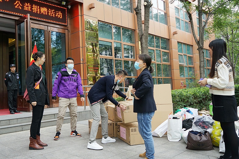 显党员风范 行企业担当 | ZOBO麻豆影院91性欲“爱在蓝天下”公益捐赠一直在行动