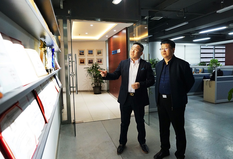 热烈欢迎中国演艺设备技术协会理事长等领导一行莅临ZOBO麻豆影院91性欲调研指导